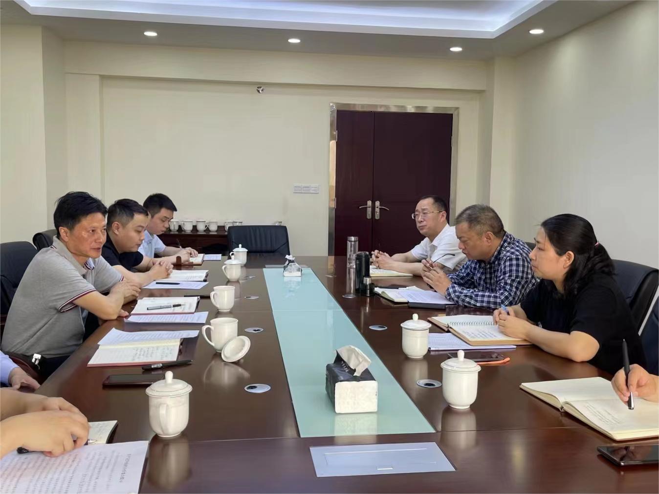 集團(tuán)黨委書記、董事長許大政一行赴巴中農(nóng)商行開展業(yè)務(wù)合作洽談會